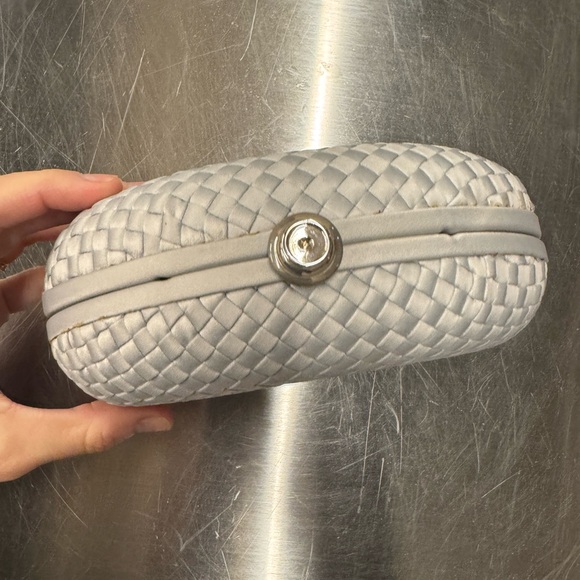 Grey satin cross weave pill box egg shaped purse vintage with tags never used - Picture 6 of 8